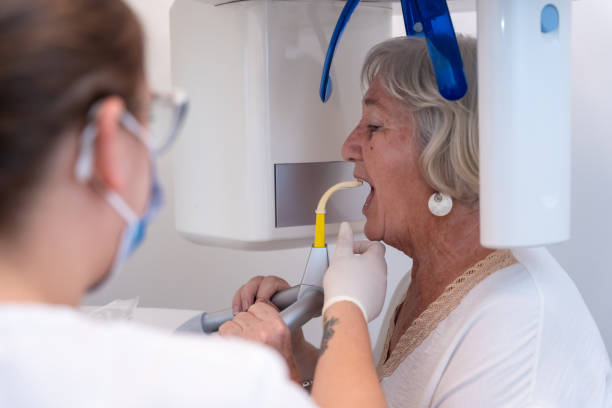 Best Weekend Emergency Dentist in Canaan, CT